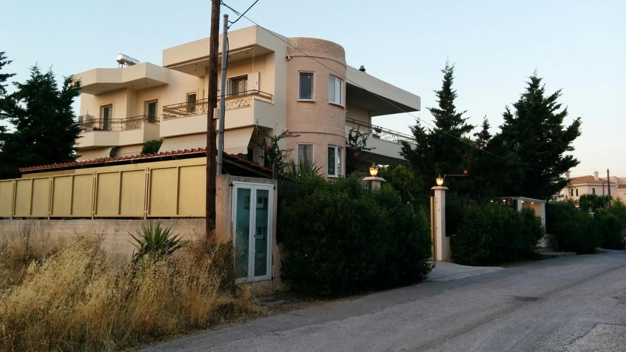 Lovely 2-Bedroom Apartment At Greek Riviera Варі Екстер'єр фото